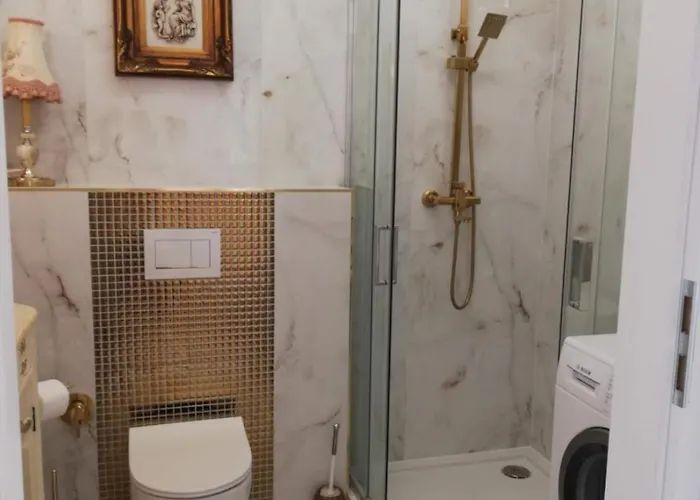 - Platan Tower Apartment