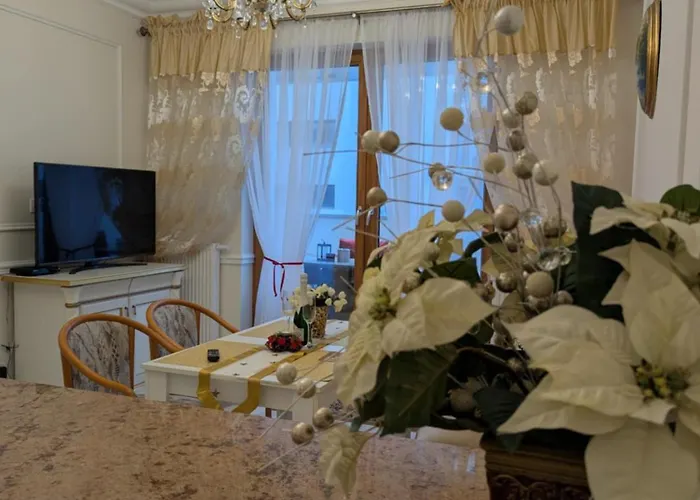 - Platan Tower Apartment *